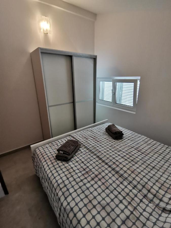 Apartments Victoria Савудрия Экстерьер фото